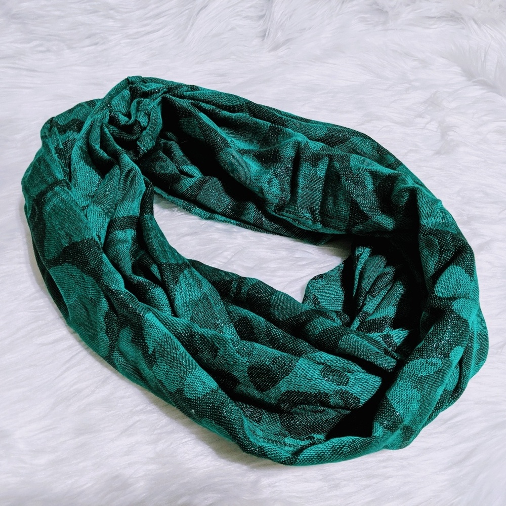 Great patterned infinity scarf